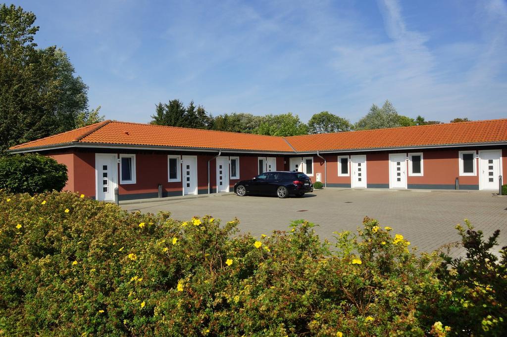 Acedo Land- Und Sporthotel Levenhagen Greifswald Exterior photo